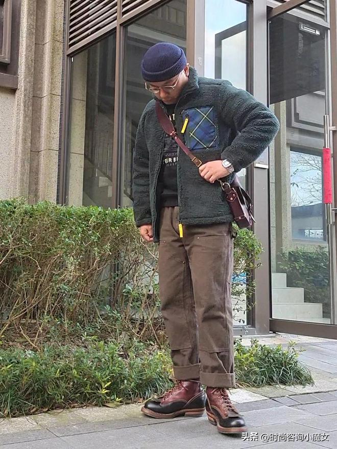 最好别总戴这3种“配饰”看着俗气、没品位Bsport体育平台登录男人不管有钱没钱(图10)