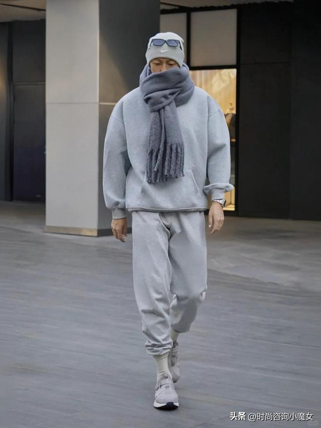 最好别总戴这3种“配饰”看着俗气、没品位Bsport体育平台登录男人不管有钱没钱(图14)